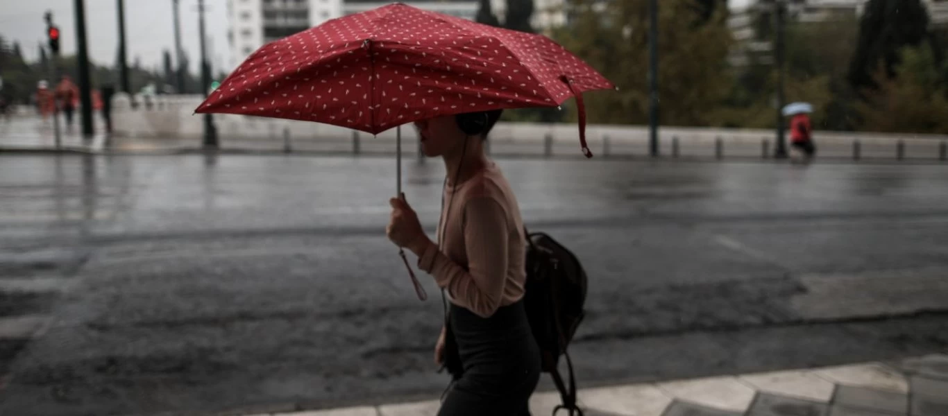 Καιρός: Δεν έχει τέλος η κακοκαιρία - Συνεχίζεται και αύριο η βροχόπτωση